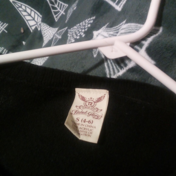 Faded Glory Women's sweater - Picture 2 of 5